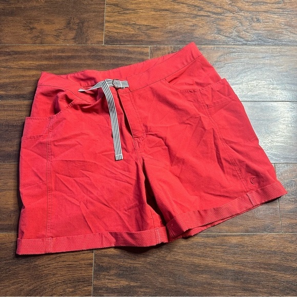 Zyia Red Cuffed it’s Not Just A Trail Shorts - Picture 1 of 4